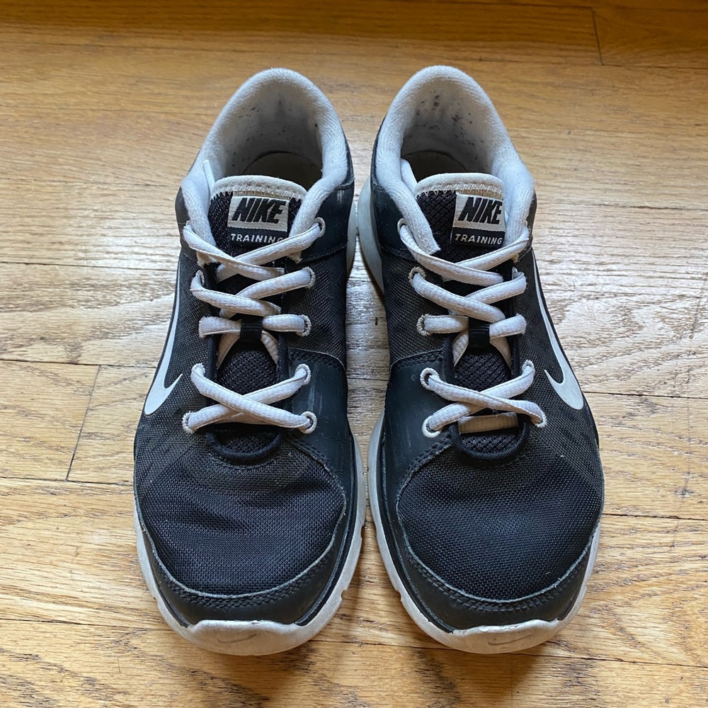 Used Nikes - Picture 3 of 4